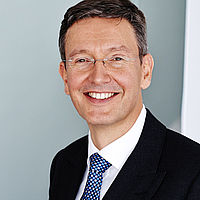  Ulrich Kinzel